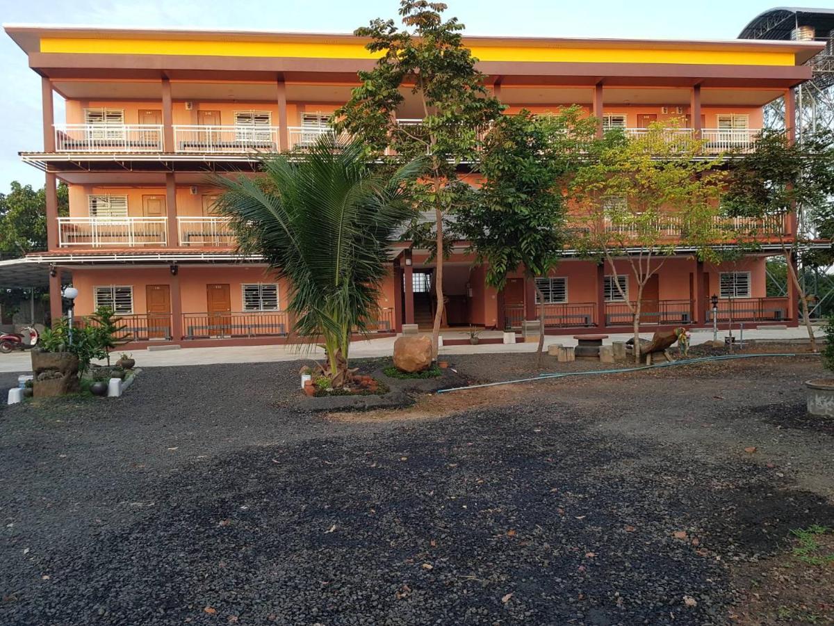 Apartmán ก่อน-ใดใด อพาร์ทเม้นท์ Nong Ki Exteriér fotografie